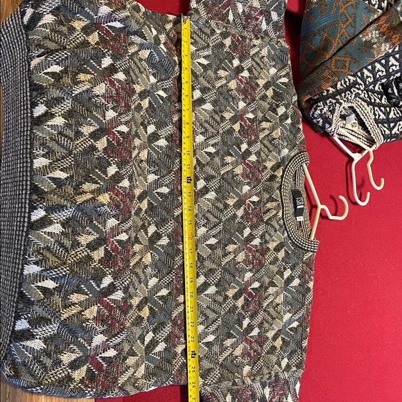 Colorful Patterned Sweaters - Picture 9 of 11